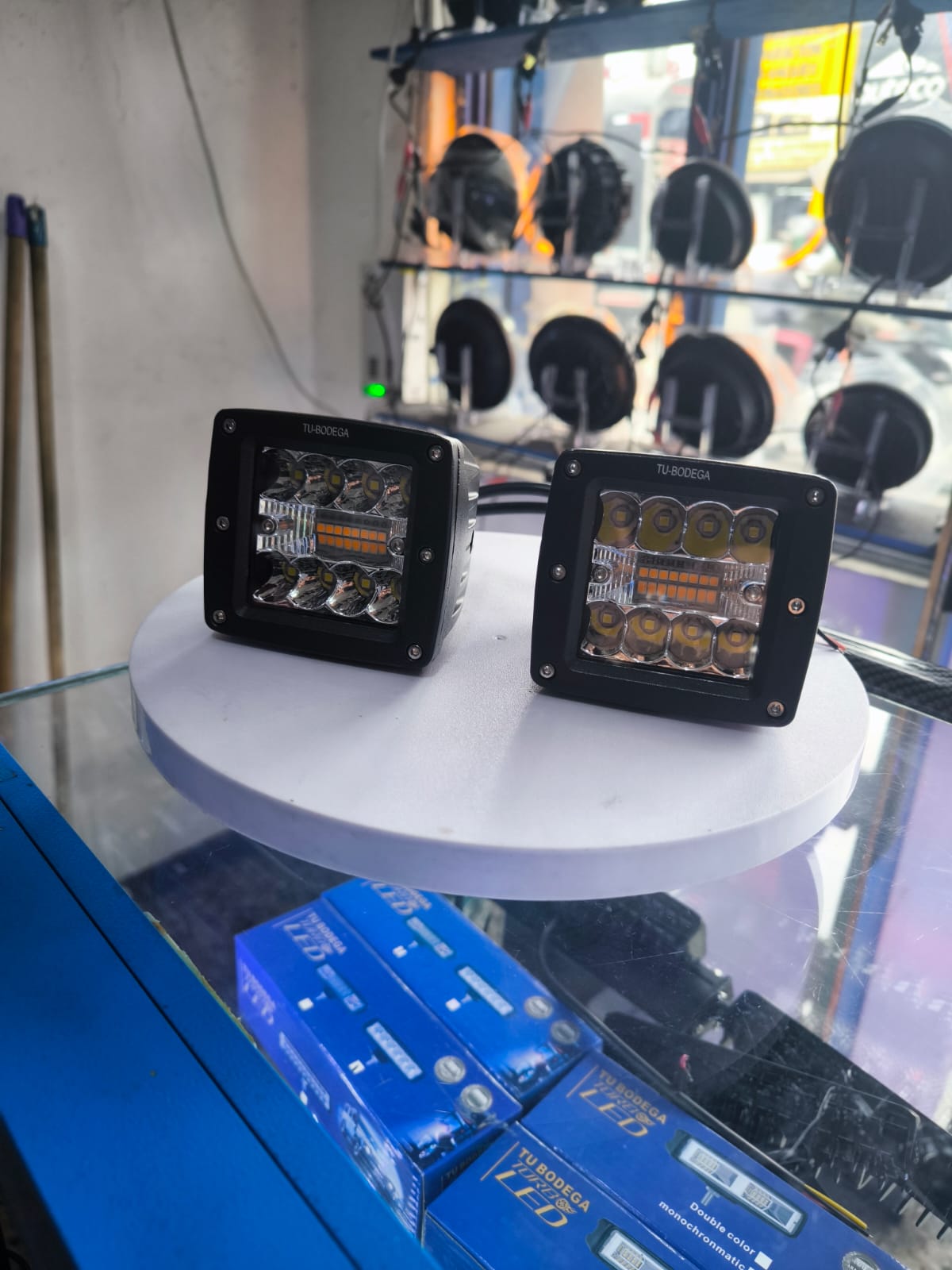 Miniatura 2 de PAR EXPLORADORAS CUADRADAS  (TB516)